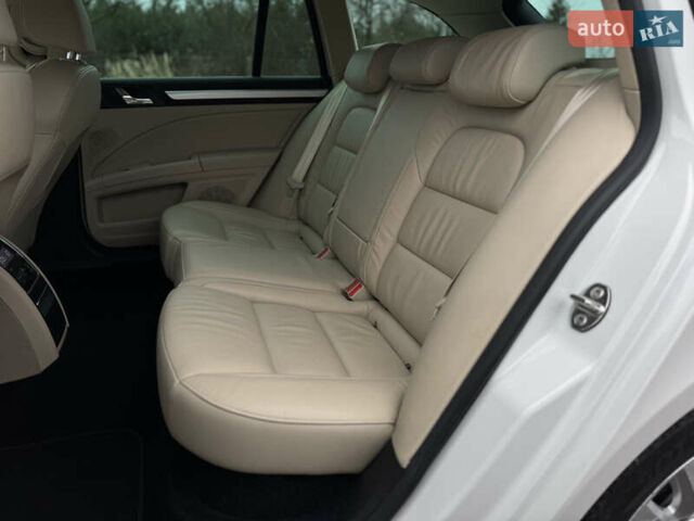 Білий Шкода Суперб, об'ємом двигуна 2 л та пробігом 317 тис. км за 12900 $, фото 46 на Automoto.ua