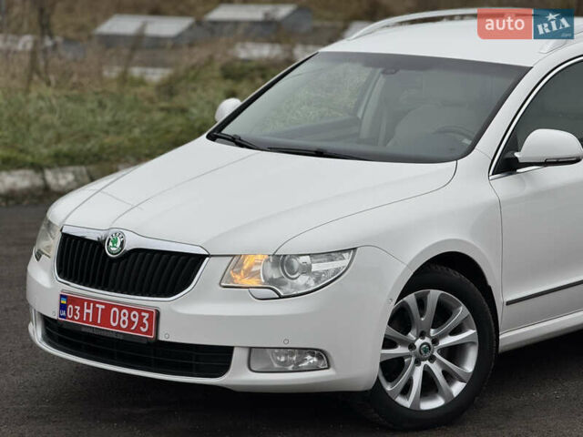 Білий Шкода Суперб, об'ємом двигуна 2 л та пробігом 317 тис. км за 12900 $, фото 10 на Automoto.ua