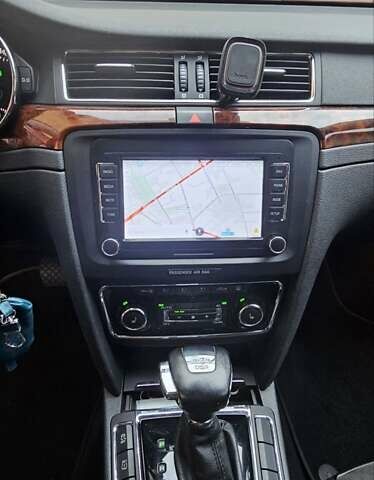 Белый Шкода Суперб, объемом двигателя 1.97 л и пробегом 165 тыс. км за 14500 $, фото 10 на Automoto.ua