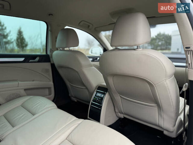 Білий Шкода Суперб, об'ємом двигуна 2 л та пробігом 317 тис. км за 12900 $, фото 48 на Automoto.ua