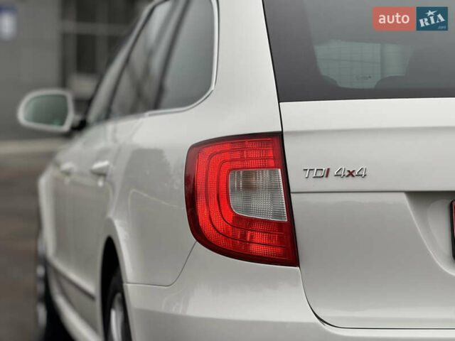 Білий Шкода Суперб, об'ємом двигуна 2 л та пробігом 317 тис. км за 12900 $, фото 19 на Automoto.ua