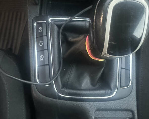 Белый Шкода Суперб, объемом двигателя 1.6 л и пробегом 260 тыс. км за 11600 $, фото 18 на Automoto.ua