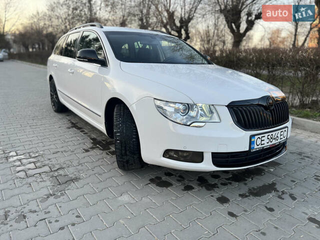 Білий Шкода Суперб, об'ємом двигуна 2 л та пробігом 200 тис. км за 11200 $, фото 1 на Automoto.ua