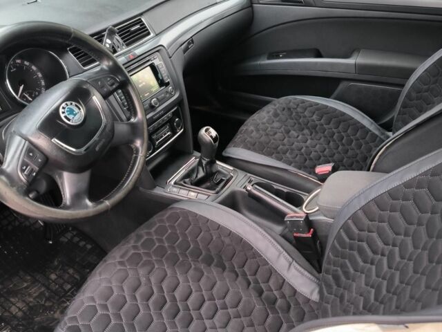 Белый Шкода Суперб, объемом двигателя 1.6 л и пробегом 207 тыс. км за 8200 $, фото 5 на Automoto.ua