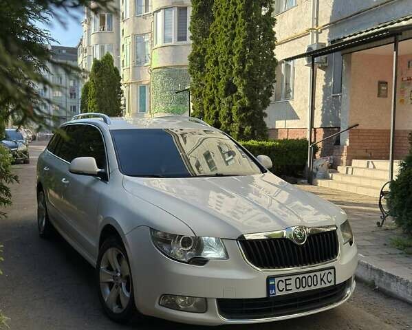 Білий Шкода Суперб, об'ємом двигуна 2 л та пробігом 203 тис. км за 10300 $, фото 3 на Automoto.ua