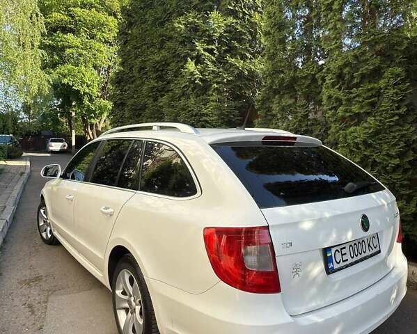 Білий Шкода Суперб, об'ємом двигуна 2 л та пробігом 203 тис. км за 10300 $, фото 5 на Automoto.ua