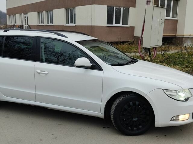 Белый Шкода Суперб, объемом двигателя 1.6 л и пробегом 207 тыс. км за 8200 $, фото 3 на Automoto.ua