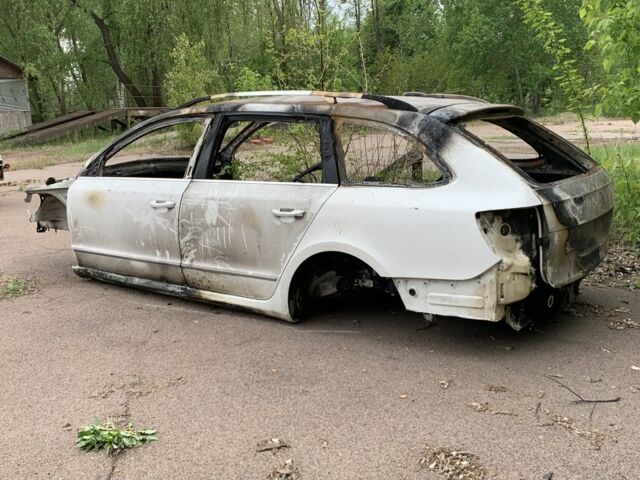 Білий Шкода Суперб, об'ємом двигуна 1.8 л та пробігом 150 тис. км за 1500 $, фото 2 на Automoto.ua