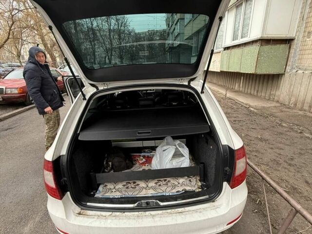 Білий Шкода Суперб, об'ємом двигуна 1.8 л та пробігом 223 тис. км за 8500 $, фото 4 на Automoto.ua