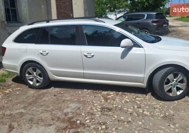 Білий Шкода Суперб, об'ємом двигуна 1.97 л та пробігом 299 тис. км за 11000 $, фото 1 на Automoto.ua