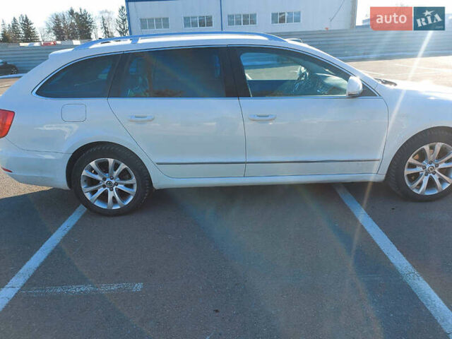 Белый Шкода Суперб, объемом двигателя 2 л и пробегом 280 тыс. км за 10700 $, фото 2 на Automoto.ua