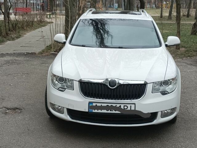 Белый Шкода Суперб, объемом двигателя 1.8 л и пробегом 245 тыс. км за 8000 $, фото 7 на Automoto.ua