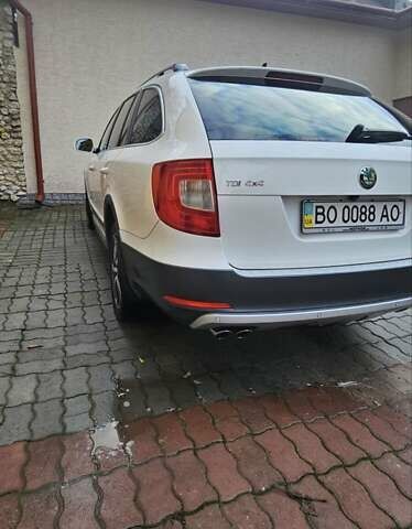 Белый Шкода Суперб, объемом двигателя 1.97 л и пробегом 165 тыс. км за 14500 $, фото 9 на Automoto.ua