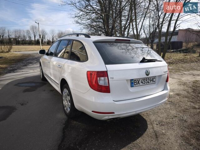 Білий Шкода Суперб, об'ємом двигуна 2 л та пробігом 320 тис. км за 9100 $, фото 5 на Automoto.ua