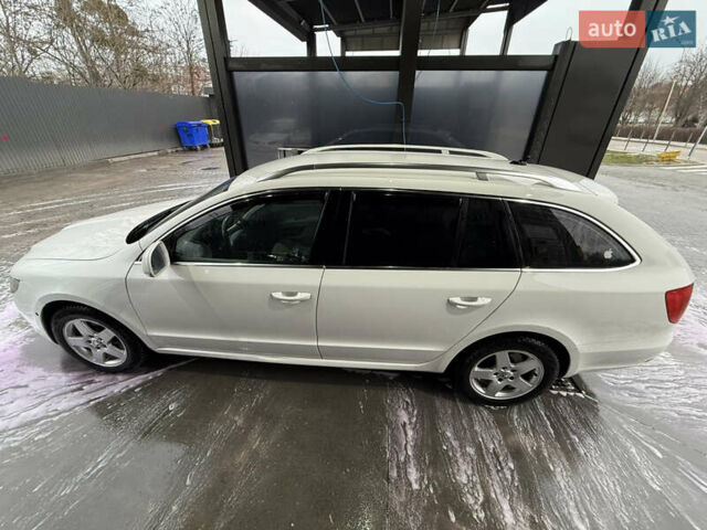 Белый Шкода Суперб, объемом двигателя 1.97 л и пробегом 309 тыс. км за 10499 $, фото 9 на Automoto.ua