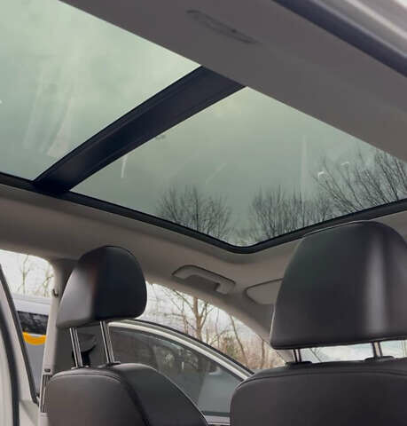 Белый Шкода Суперб, объемом двигателя 1.97 л и пробегом 289 тыс. км за 12999 $, фото 13 на Automoto.ua