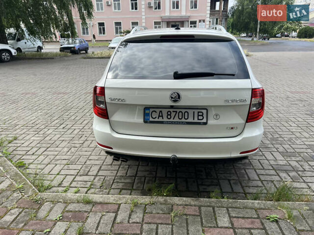 Белый Шкода Суперб, объемом двигателя 2.01 л и пробегом 275 тыс. км за 13000 $, фото 6 на Automoto.ua
