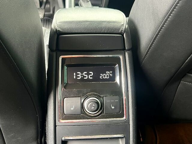 Шкода Суперб 2013 в Лозовой на Automoto.ua Белый Шкода Суперб, объемом двигателя 2 л и пробегом 335 тыс. км за 12800 $, фото 6 на Automoto.ua