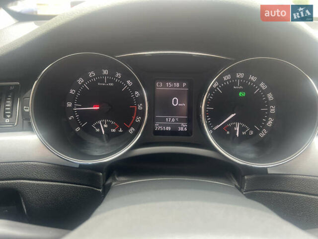 Белый Шкода Суперб, объемом двигателя 2.01 л и пробегом 275 тыс. км за 13000 $, фото 15 на Automoto.ua