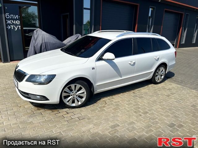 Шкода Суперб 2013 в Лозовой на Automoto.ua Белый Шкода Суперб, объемом двигателя 2 л и пробегом 335 тыс. км за 12800 $, фото 1 на Automoto.ua