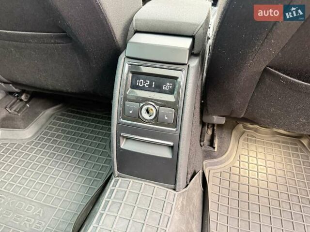 Белый Шкода Суперб, объемом двигателя 2 л и пробегом 217 тыс. км за 14200 $, фото 20 на Automoto.ua