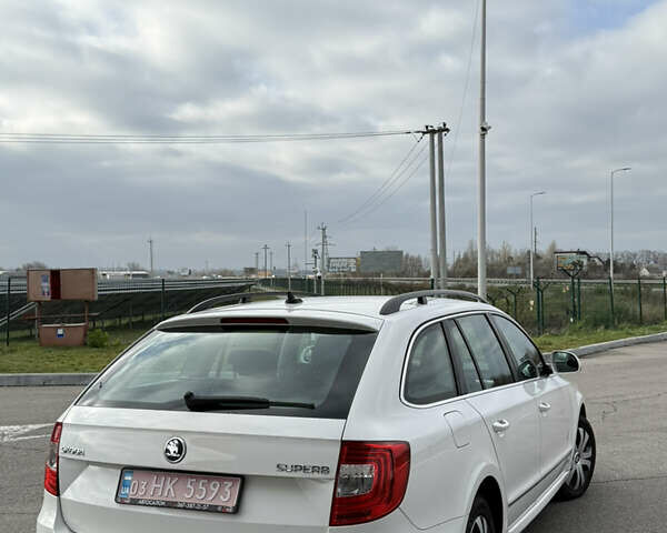 Белый Шкода Суперб, объемом двигателя 2 л и пробегом 195 тыс. км за 13999 $, фото 10 на Automoto.ua