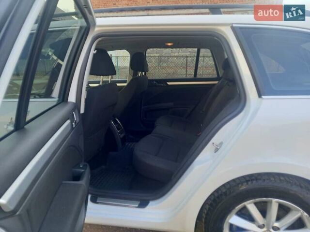 Белый Шкода Суперб, объемом двигателя 1.6 л и пробегом 219 тыс. км за 10900 $, фото 11 на Automoto.ua