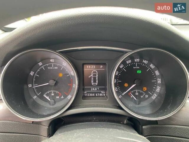Белый Шкода Суперб, объемом двигателя 1.8 л и пробегом 113 тыс. км за 10300 $, фото 13 на Automoto.ua