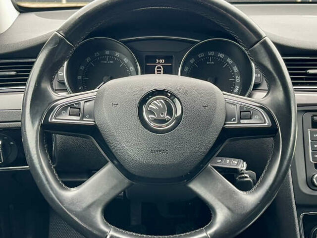 Білий Шкода Суперб, об'ємом двигуна 2 л та пробігом 273 тис. км за 12700 $, фото 28 на Automoto.ua