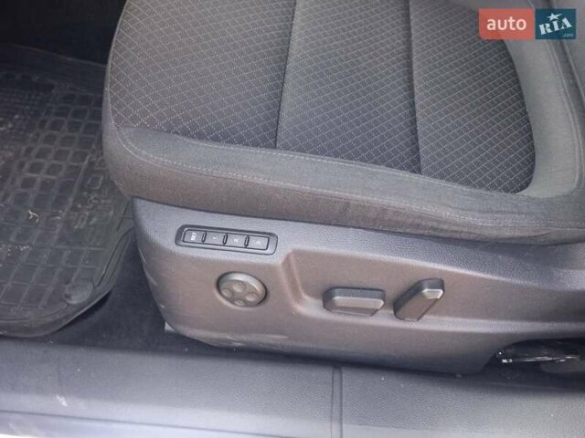 Белый Шкода Суперб, объемом двигателя 1.6 л и пробегом 219 тыс. км за 10900 $, фото 16 на Automoto.ua