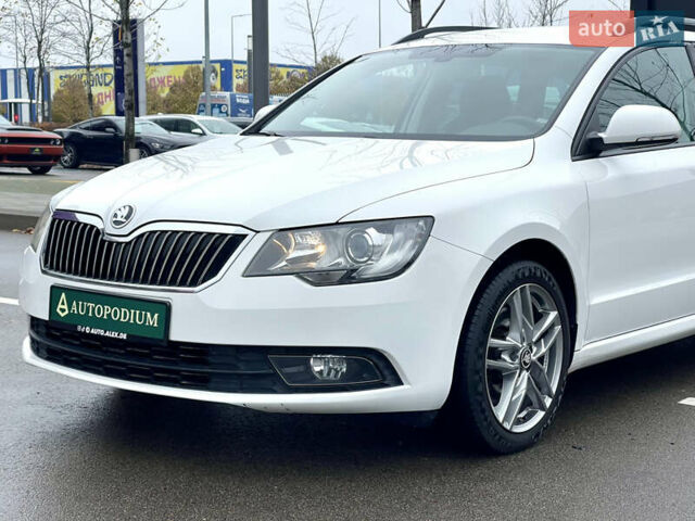 Білий Шкода Суперб, об'ємом двигуна 2 л та пробігом 273 тис. км за 12700 $, фото 7 на Automoto.ua