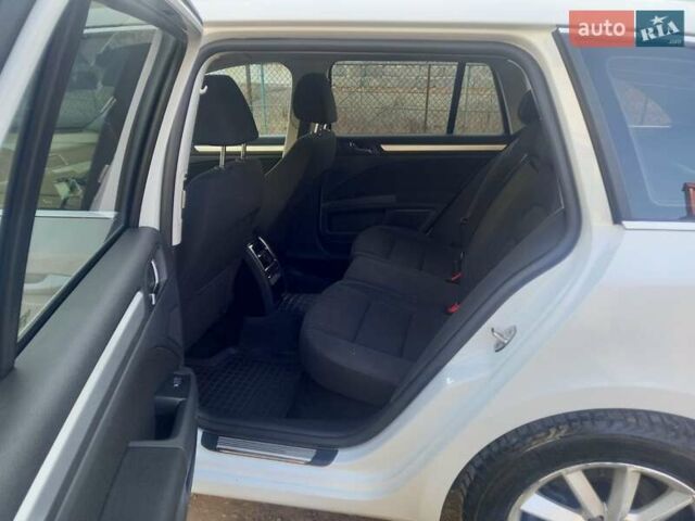 Белый Шкода Суперб, объемом двигателя 1.6 л и пробегом 219 тыс. км за 10900 $, фото 10 на Automoto.ua