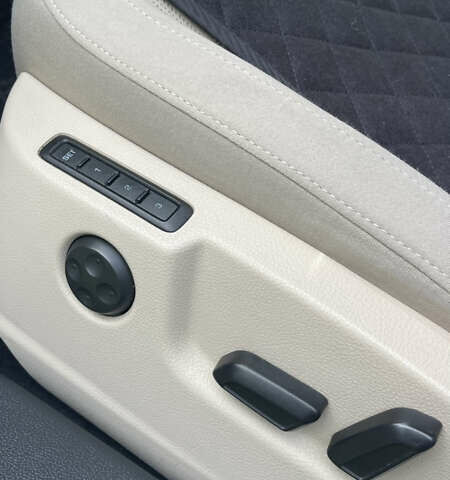 Білий Шкода Суперб, об'ємом двигуна 1.97 л та пробігом 297 тис. км за 11900 $, фото 8 на Automoto.ua