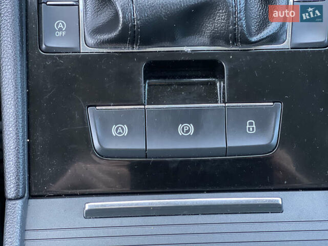 Білий Шкода Суперб, об'ємом двигуна 1.6 л та пробігом 242 тис. км за 13250 $, фото 37 на Automoto.ua