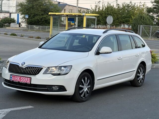 Білий Шкода Суперб, об'ємом двигуна 2 л та пробігом 193 тис. км за 15500 $, фото 2 на Automoto.ua