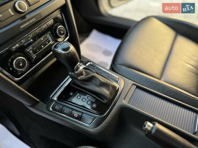 Белый Шкода Суперб, объемом двигателя 1.6 л и пробегом 292 тыс. км за 10850 $, фото 42 на Automoto.ua