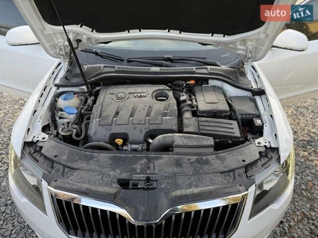 Білий Шкода Суперб, об'ємом двигуна 1.6 л та пробігом 294 тис. км за 11450 $, фото 70 на Automoto.ua