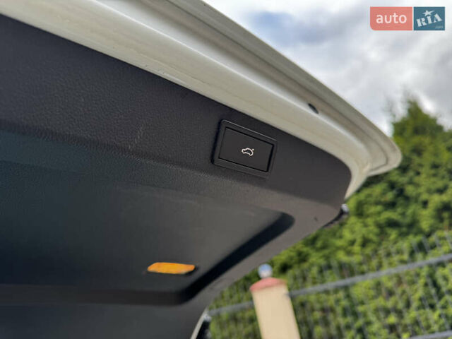 Білий Шкода Суперб, об'ємом двигуна 2 л та пробігом 173 тис. км за 17000 $, фото 24 на Automoto.ua