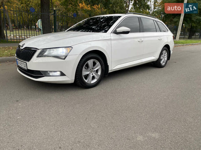 Білий Шкода Суперб, об'ємом двигуна 1.8 л та пробігом 247 тис. км за 13800 $, фото 6 на Automoto.ua