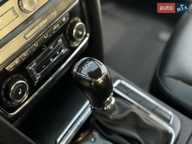 Білий Шкода Суперб, об'ємом двигуна 1.6 л та пробігом 294 тис. км за 11450 $, фото 42 на Automoto.ua