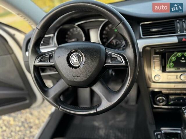 Білий Шкода Суперб, об'ємом двигуна 1.6 л та пробігом 294 тис. км за 11450 $, фото 56 на Automoto.ua