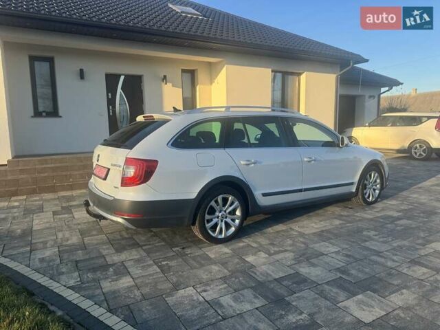 Белый Шкода Суперб, объемом двигателя 2 л и пробегом 242 тыс. км за 12900 $, фото 5 на Automoto.ua