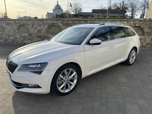 Белый Шкода Суперб, объемом двигателя 1.6 л и пробегом 235 тыс. км за 14200 $, фото 3 на Automoto.ua