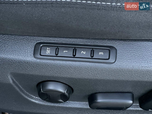 Білий Шкода Суперб, об'ємом двигуна 1.6 л та пробігом 242 тис. км за 13250 $, фото 40 на Automoto.ua