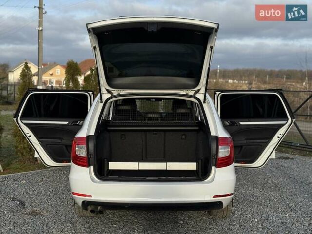 Білий Шкода Суперб, об'ємом двигуна 1.6 л та пробігом 294 тис. км за 11450 $, фото 68 на Automoto.ua