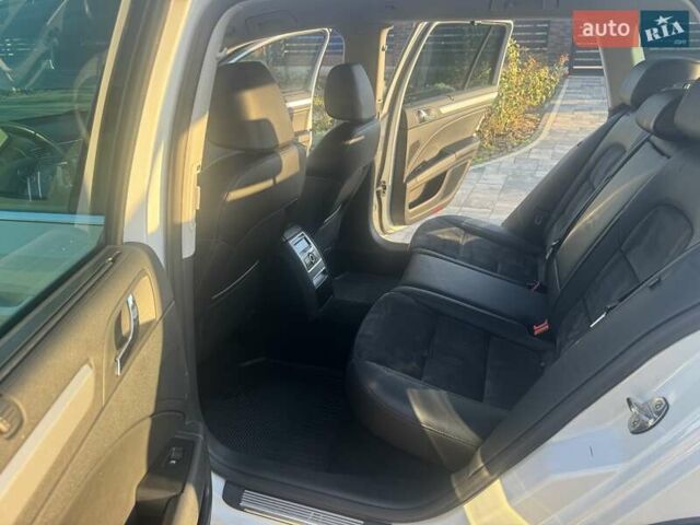 Белый Шкода Суперб, объемом двигателя 2 л и пробегом 242 тыс. км за 12900 $, фото 12 на Automoto.ua