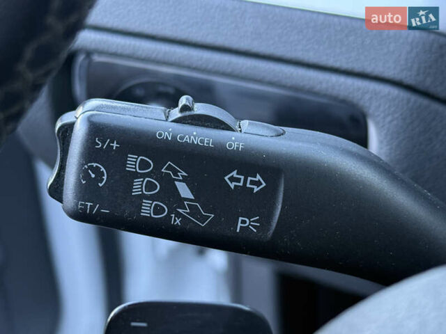 Белый Шкода Суперб, объемом двигателя 2 л и пробегом 235 тыс. км за 12750 $, фото 42 на Automoto.ua