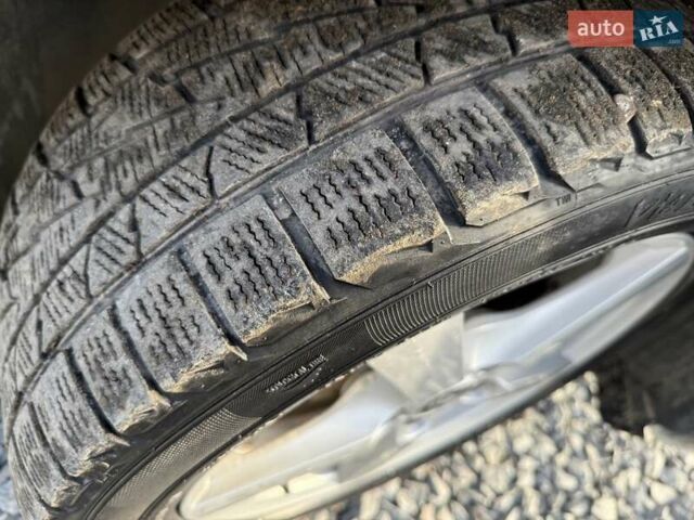 Білий Шкода Суперб, об'ємом двигуна 1.6 л та пробігом 294 тис. км за 11450 $, фото 10 на Automoto.ua