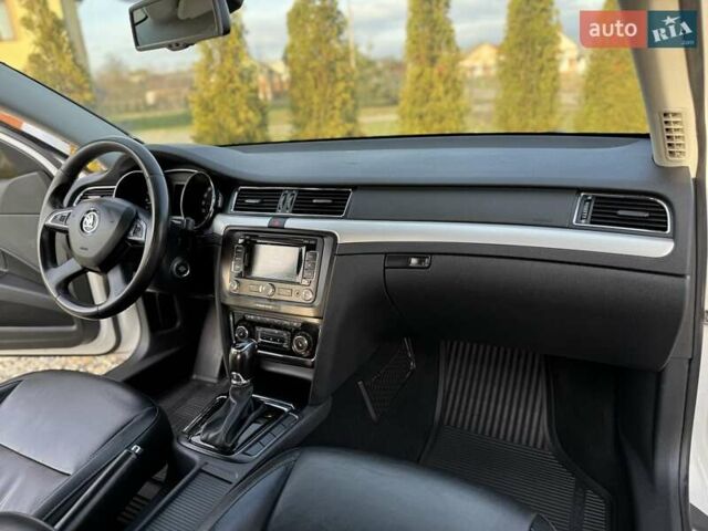 Білий Шкода Суперб, об'ємом двигуна 1.6 л та пробігом 294 тис. км за 11450 $, фото 54 на Automoto.ua