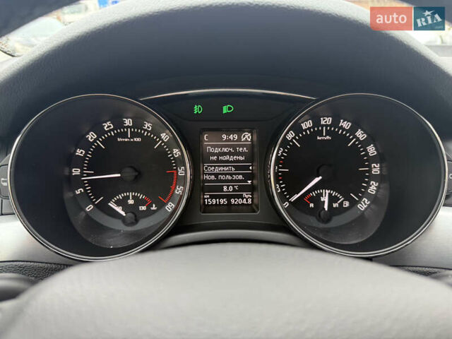 Белый Шкода Суперб, объемом двигателя 2 л и пробегом 160 тыс. км за 15500 $, фото 10 на Automoto.ua